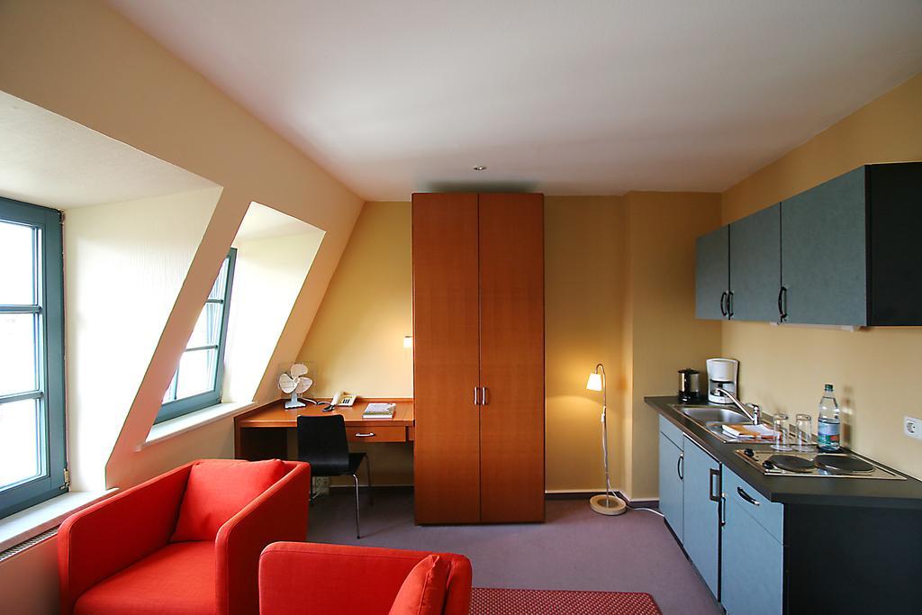 Hotel Verdi รอสต็อค ภายนอก รูปภาพ