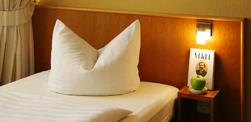 Hotel Verdi รอสต็อค ภายนอก รูปภาพ