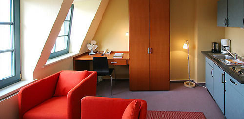 Hotel Verdi รอสต็อค ภายนอก รูปภาพ